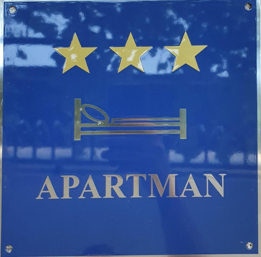 Apartman Luka Apartment Sinj Exterior foto